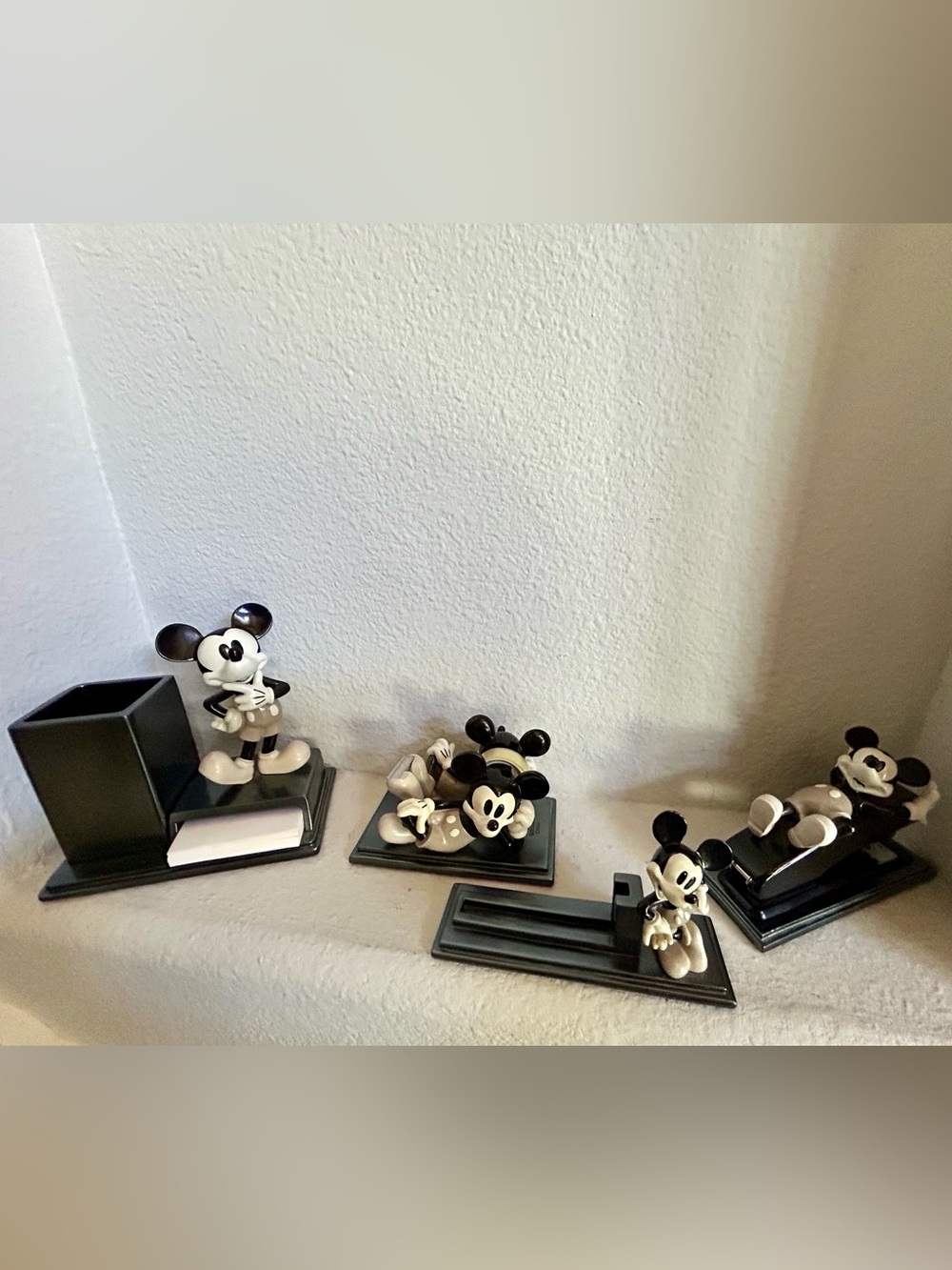 Disney Mickey Mouse desk set